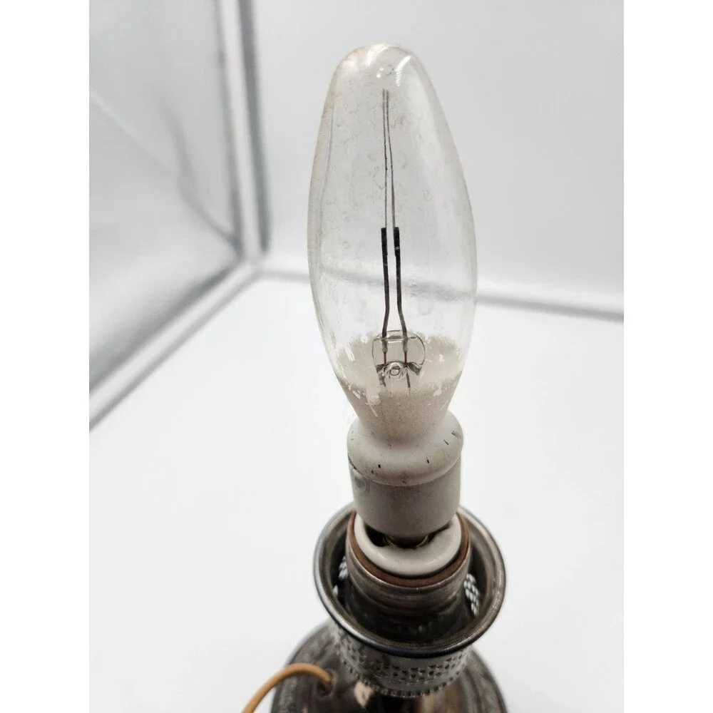 Vintage Flicker Flame Flamescent Designer Light Bulb Candelabra Base Lightbulb